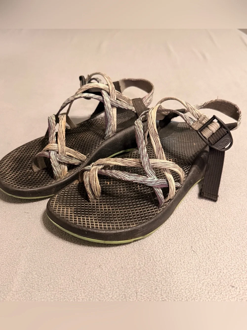 Chaco Women’s Size 10 Green Strappy Sandals
